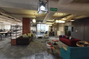 Indiqube Gold course road